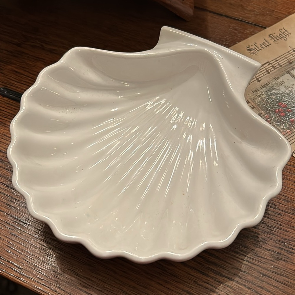 White Ceramic Scalloped Seafood Shell Dish